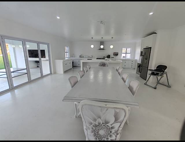 7 BEDROOM HOUSE FOR SALE IN LONG ACRES COUNTRY ESTATE